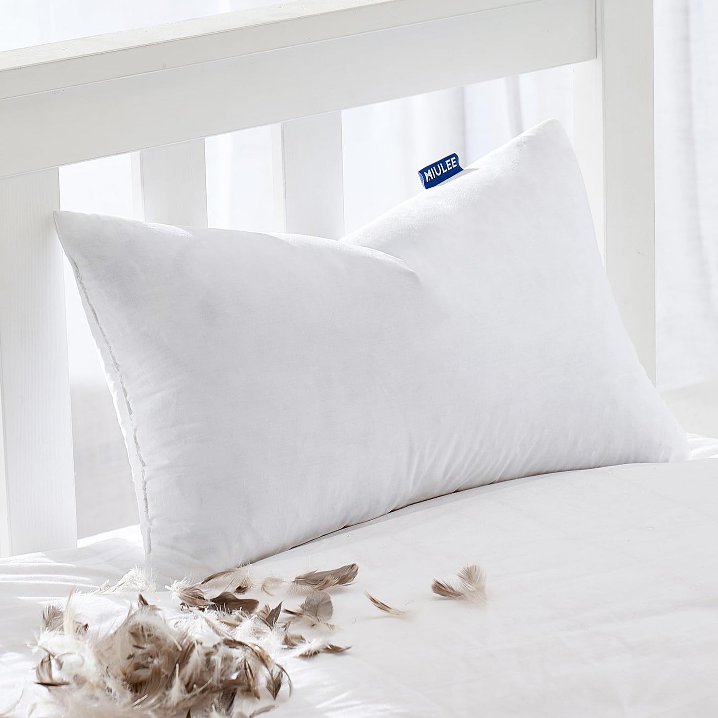 MIULEE Pillow Inserts 18x18 (Pack of 4,White), Down Feather Throw Pillow Inserts, Premium Fluffy Stuffer Throw Pillows Cotton Fabric for Sofa Bed Couch