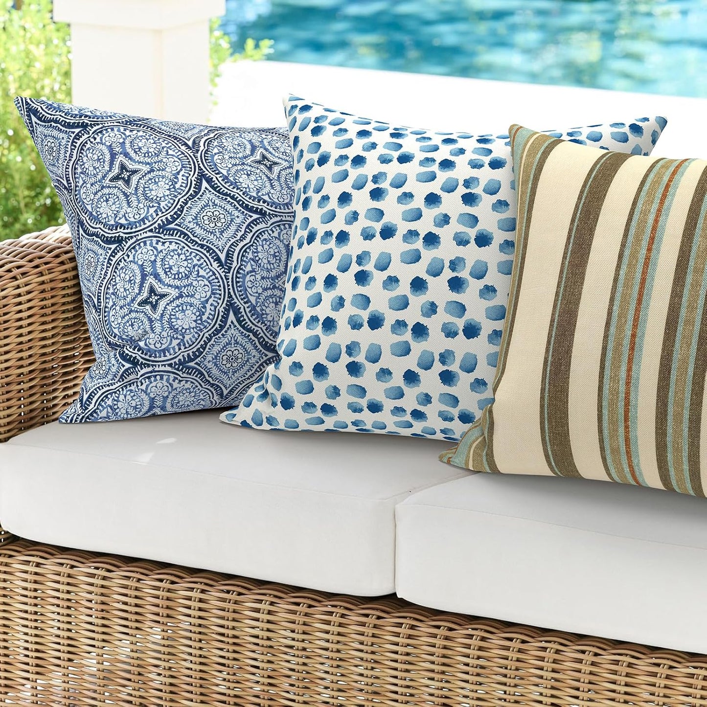 DYTXIII Pack of 2 Waterproof Outdoor Pillow with Inserts, 18x18 Square Patio Decorative Throw Pillow for Home,Sofa,Bench and Patio Furniture,Brush Blue